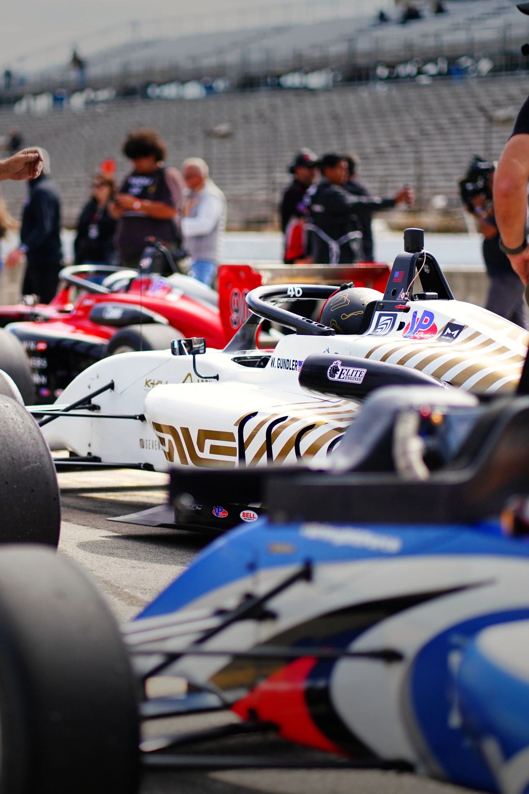 LUCAS OIL OVAL RACE