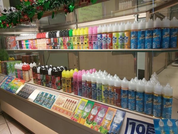 An Oliver Vapor juice rack