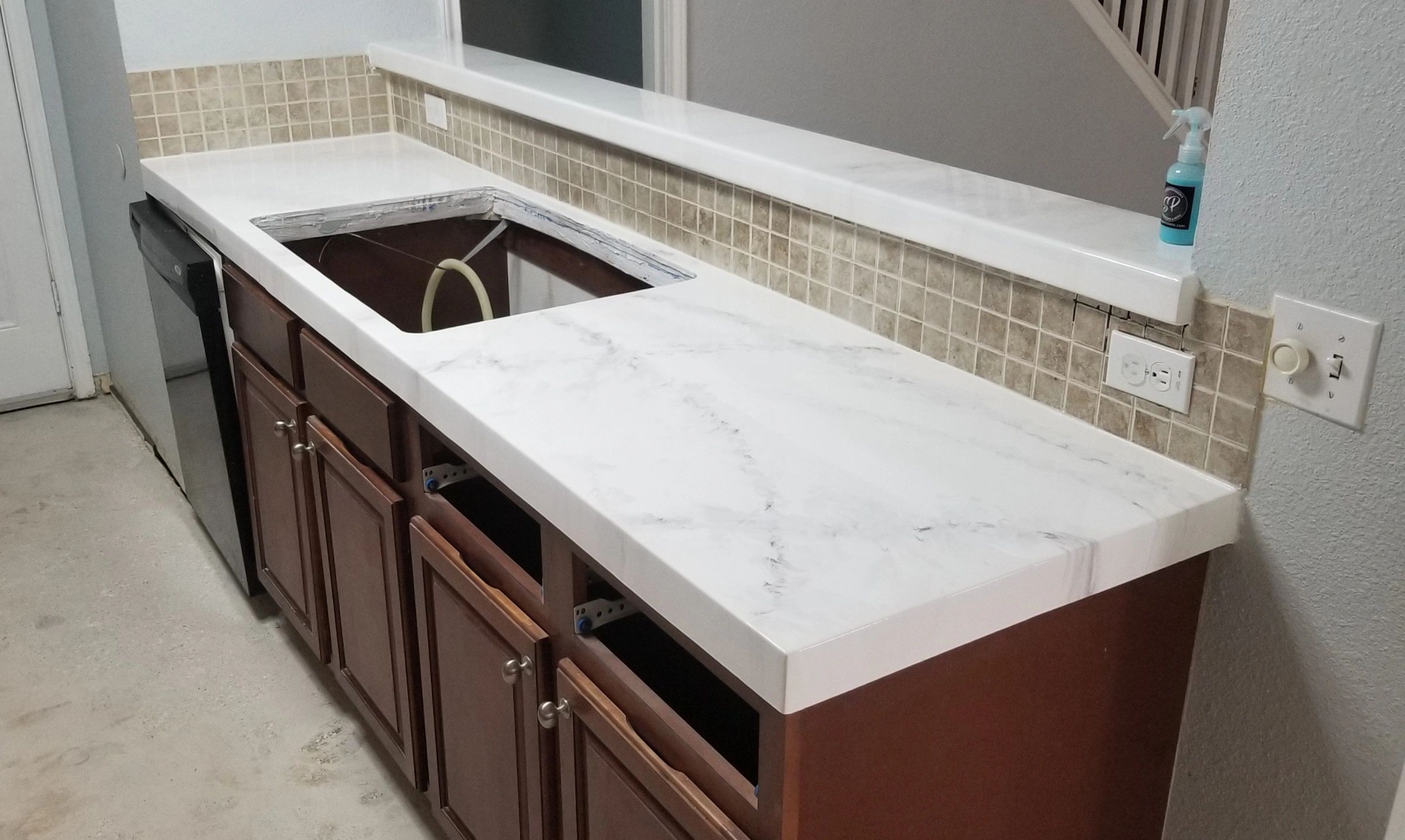 stonecoatcountertops on X: We wanted to share this outstanding tile  countertop transformation using Stone Coat Countertop Epoxy. What a great  change and no more grout lines!! #stonecoatcountertops #epoxy  #epoxycountertops #tiletransformation #diyepoxy