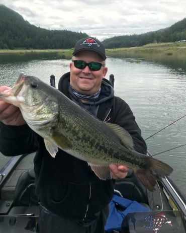Largemouth bass from a lake in Oregon can on a willamette weapon jerkbait