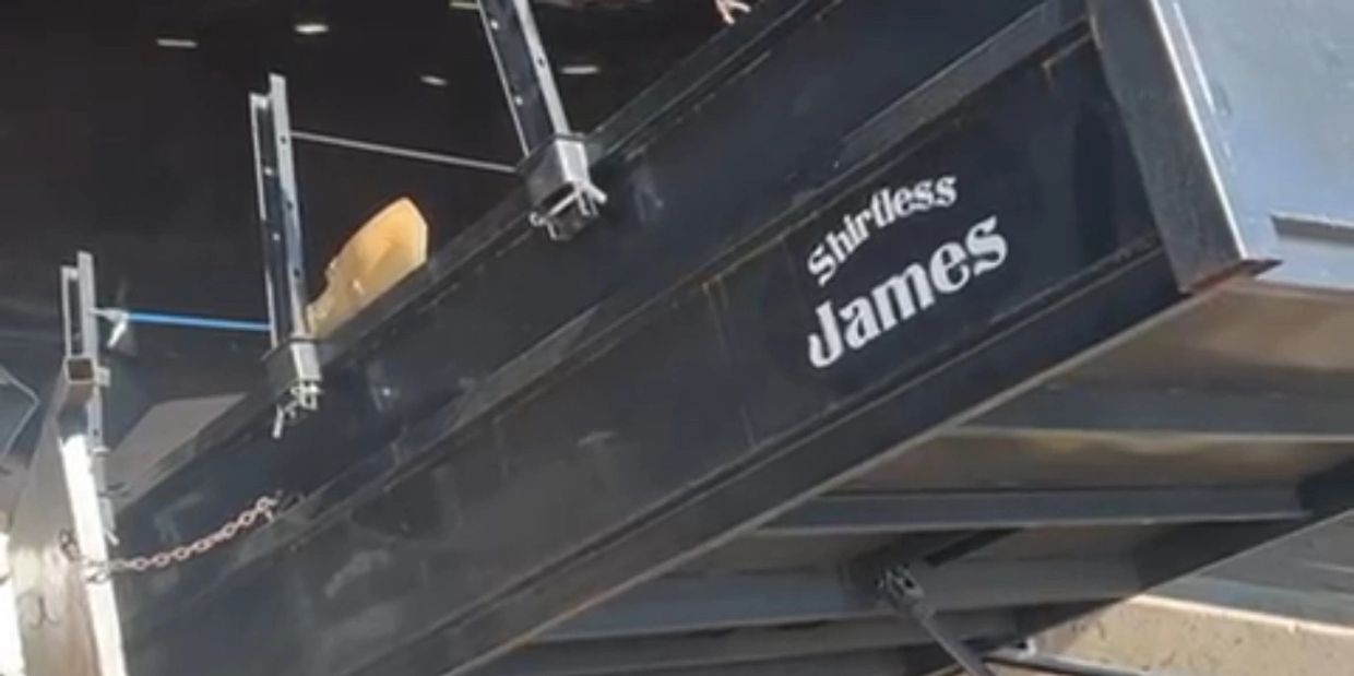 Our trailer with expandable walls can haul 2 tons of junk saving you time, effort and money