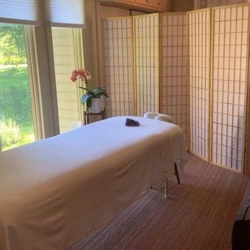 Therapeutic massage in a relaxing, private atmosphere