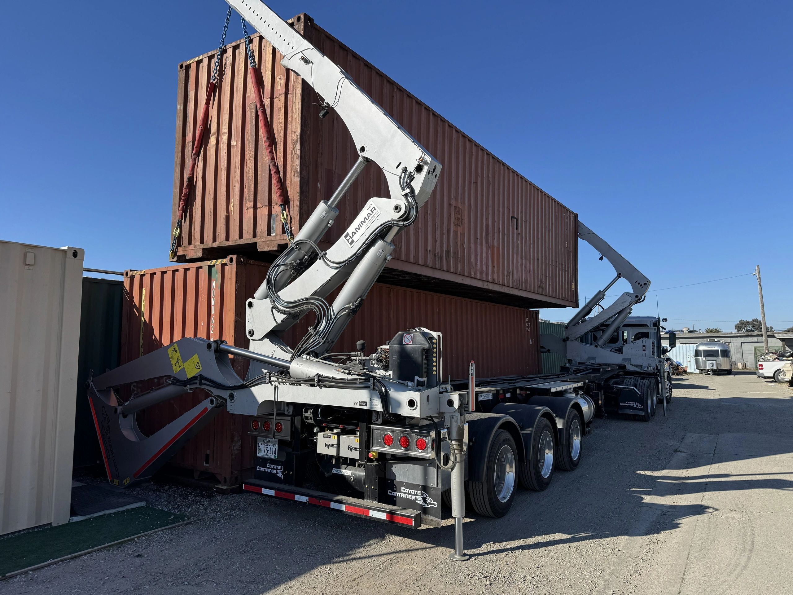 Coyotecontainer