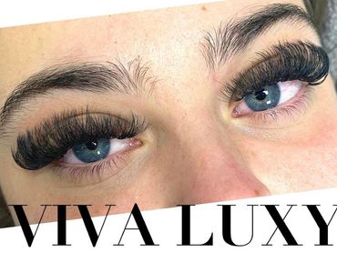 Lash Extensions Lasts up To 6 weeks