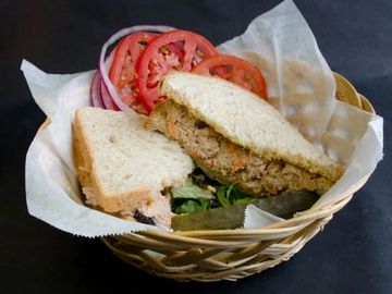 Brazilian tuna Sandwich lettuce tomato, onions, Kalamata olives, carrots, mixed greens 