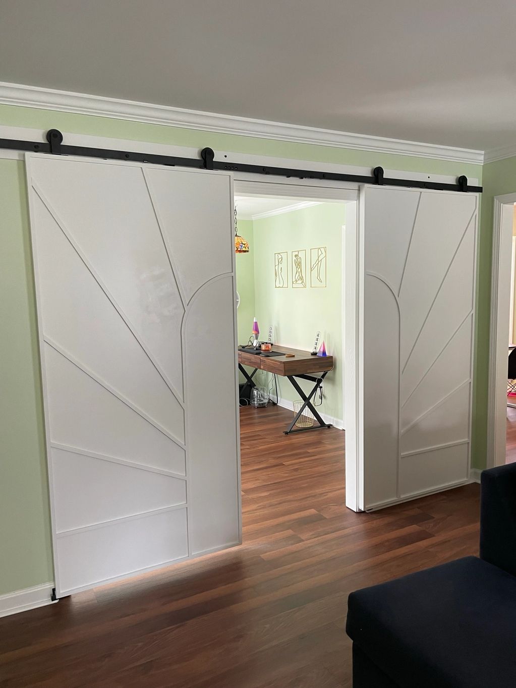 Geometric design barn door