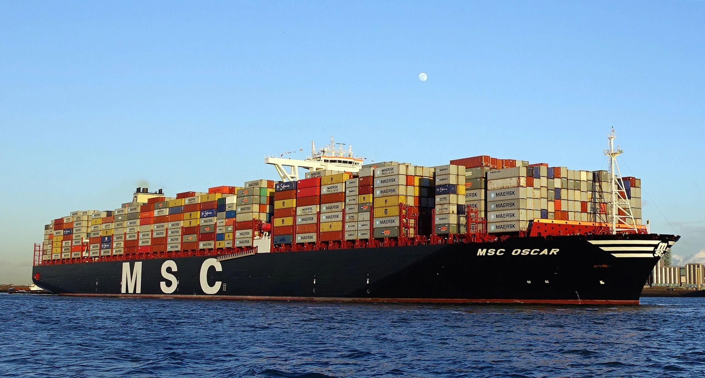 THE CONTAINER SHIP REVOLUTION