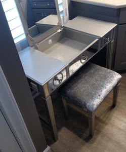 Mcclay Vanity Set with Mirror