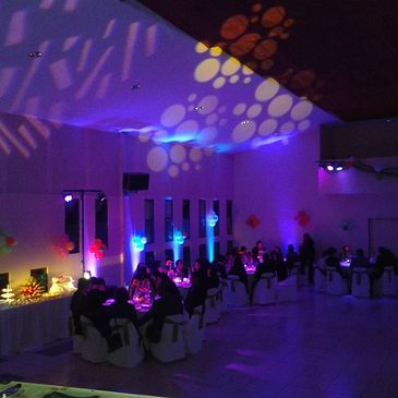 Servicio de iluminación profesional  ,Efectos especiales,para eventos. www.mazzivapro.cl
F: 223130626.