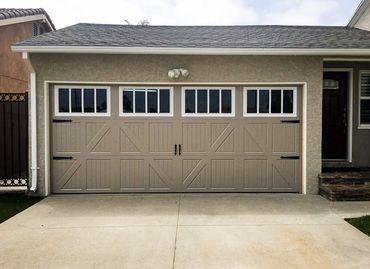 Classic garage door
Affordable garage doors
Garage door track repair