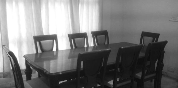 fullyfurnishedflat.com Dining Area