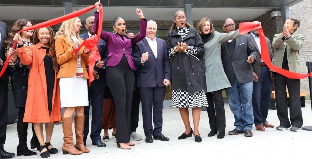 The Jacqueline Avant Children and Family Center Unveiled in Watts – The  Hollywood Reporter