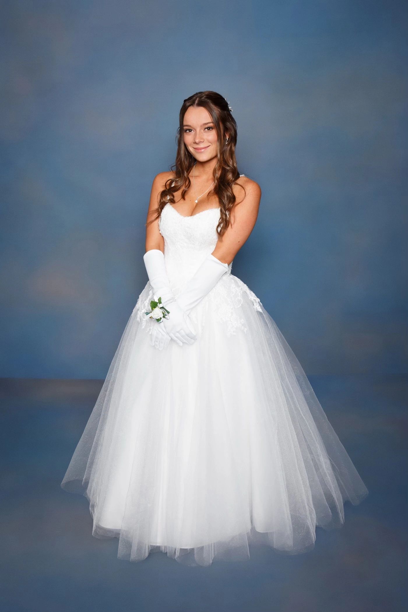 Lyn's Bridal & Formal Alterations