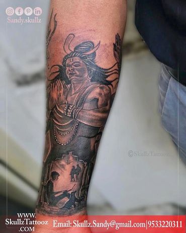 Lord Shiva Custom realism tattoo done at Skullz Tattooz hyderabad.
#lordshiva #realismtattoo #tattoo
