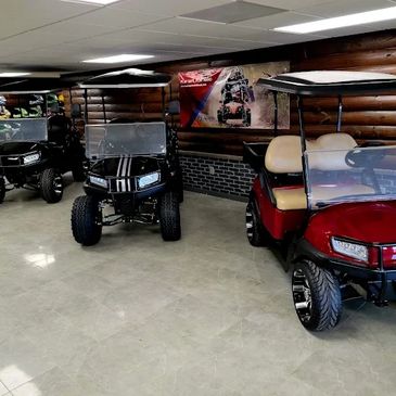 Gasoline Golf Carts – Club Car®
• Standard 2-Seaters
reliable carts ideal for golf courses, neighbo