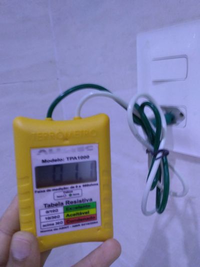 Terrômetro utilizado pelo eletricista campos dos goytacazes 
