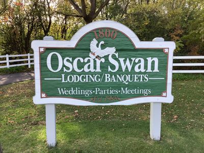 Oscar Swan Country Inn Bed & Breakfast