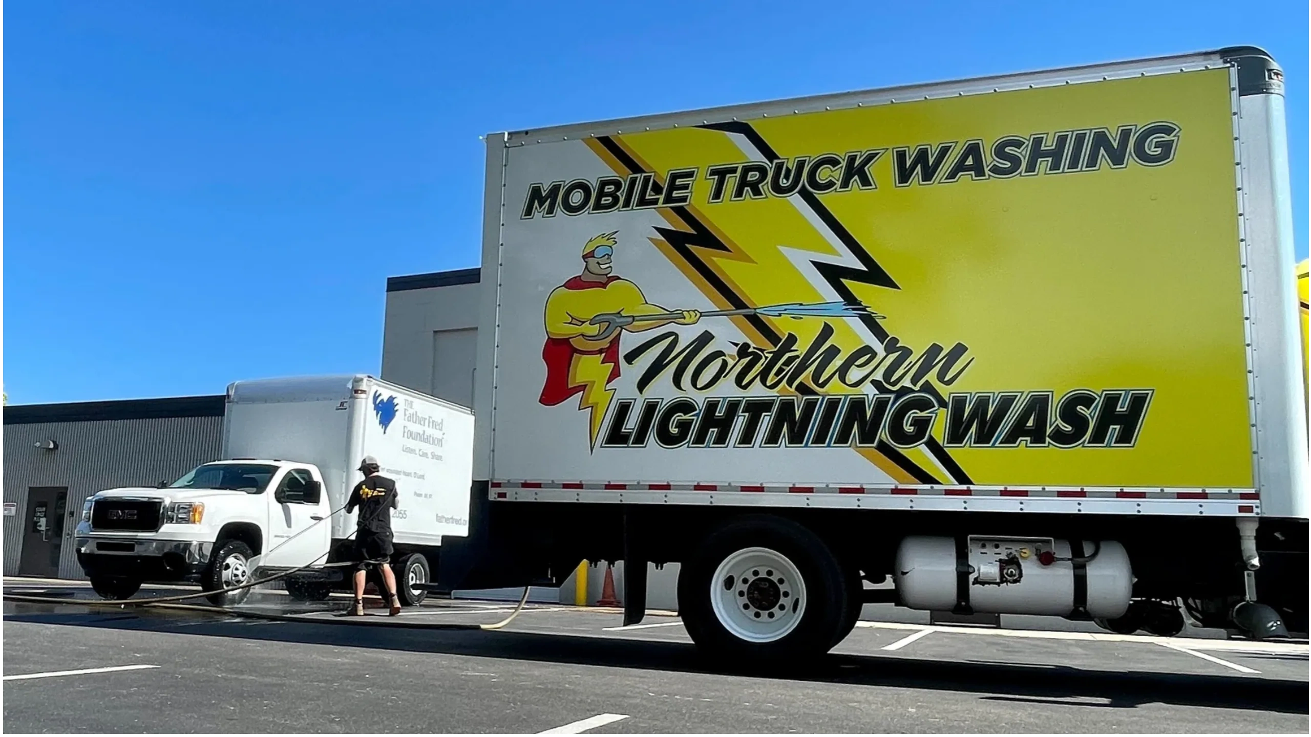 Northern Lightning Wash LLC