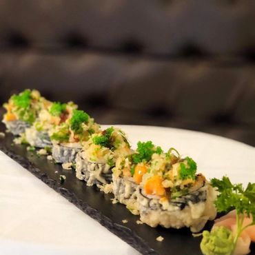 Dynamite Maki | Deep Fried Spicy Salmon Uramaki with Green Onions and Spicy Salmon On Top