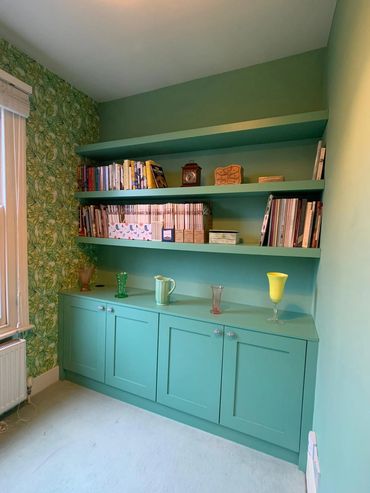Furniture painter, painter decorator, Hertfordshire, London, paint sprayer