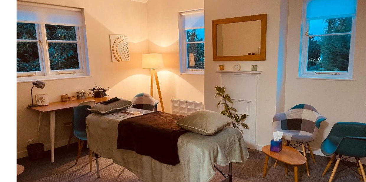 One of the rooms I use for my healing Reiki Therapy. Surrey Therapy Practice, Banstead.