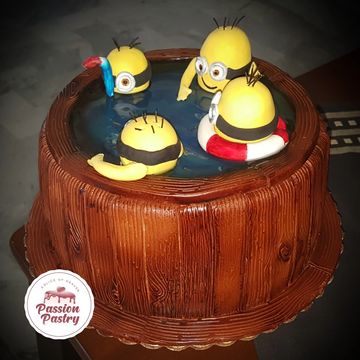 minions fondant cake pool