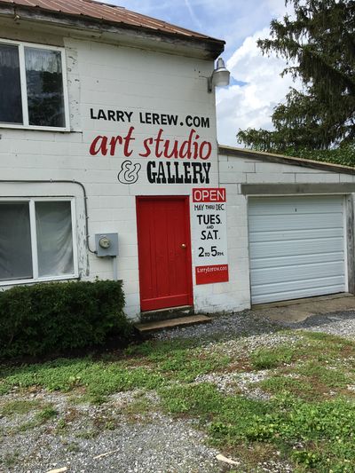 Entrance to Larry Lerew Art Studio and Gallery, Dillsburg, PA serving South Central Pennsylvania.
