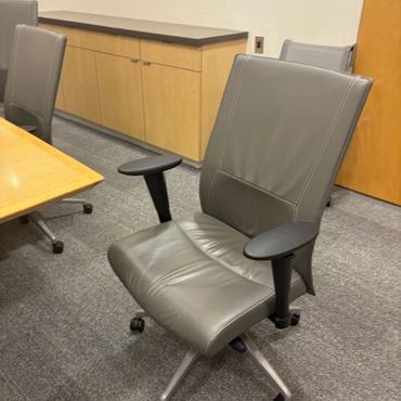 Stylix High back Conference chair