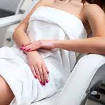 Our intense pulsed light (IPL) treatments quickly and comfortably reduce unwanted hair