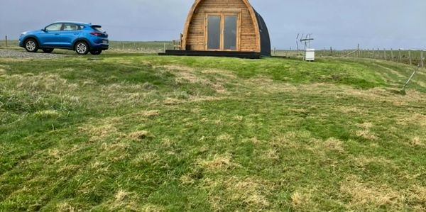 Fivepenny Pod is in a quiet location on Croft land, 1 mile from the Butt of Lewis
