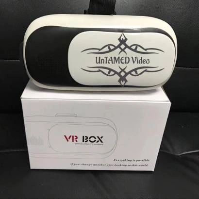 Virtual Reality Googles & Bluetooth Remote