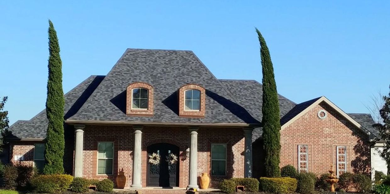Roofing company in Moss Bluff