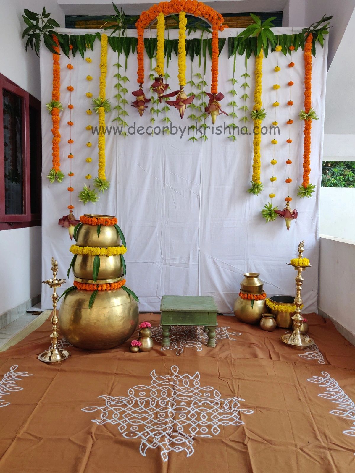 Shower in the Goodness of Natural Decor for your Mangalasnanam