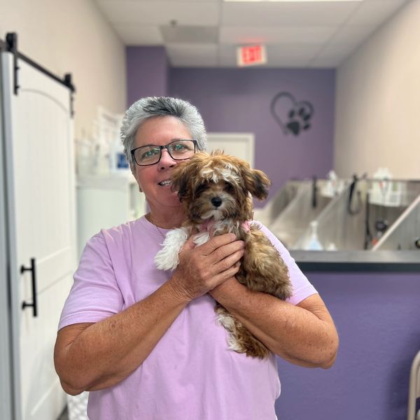 Vanessa's mom is a valuable contributor to Glam Bam Paws. She assists with checking in and out custo