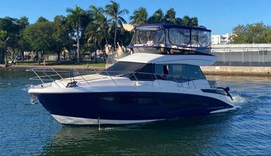 Luxury Yacht Charter Miami, FL | Yacht Charter Florida | Yacht Charter | Yacht Rental Miami, FL | Ya