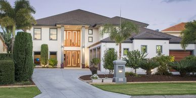 Utilice nuestros servicios financieros para pagar su casa en menos tiempo.