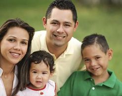 Utilice nuestro seguros de vida para protejar a su familia y tome ventaja de la annuity para ahorrar