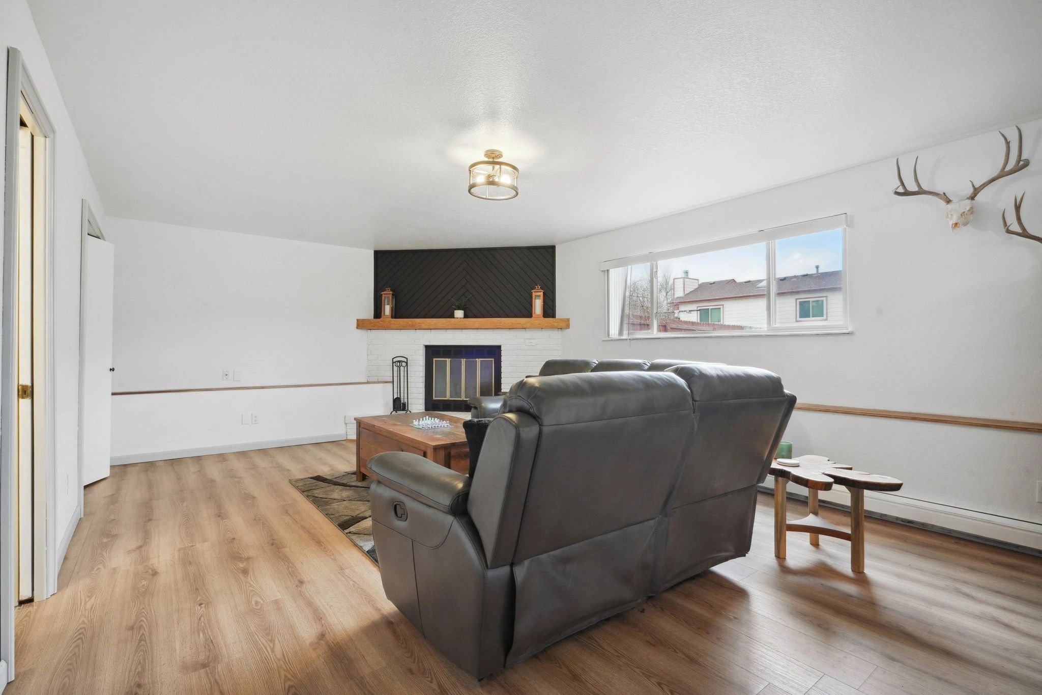 Flooring, Paint, Stain work