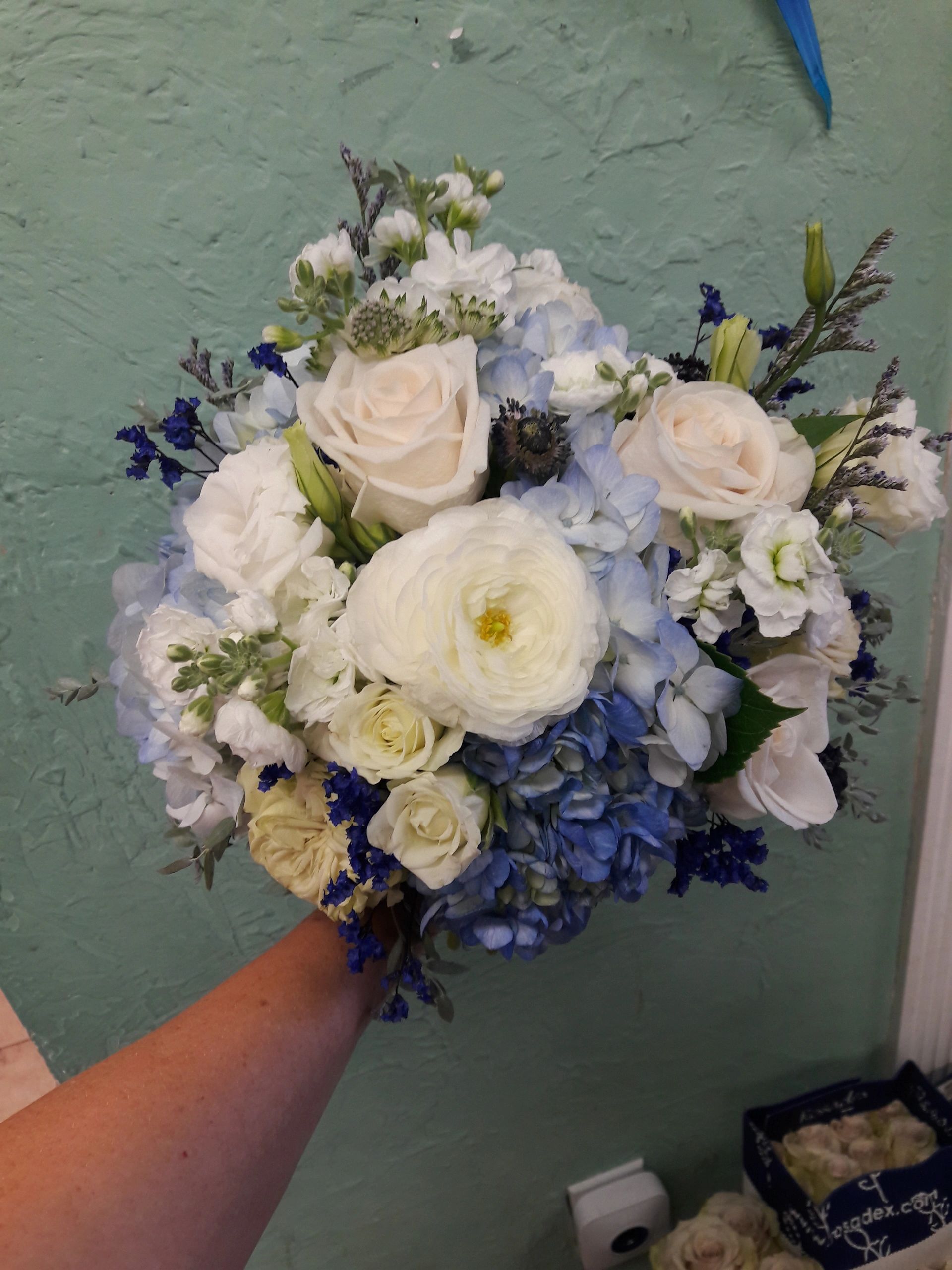 CHAMONIX bouquet bianco decorazione invernale fiori di cotone ed eucalipto  stabilizzato, Composizione di fiori secchi matrimonio in cotone 1  anniversario di matrimonio -  Italia