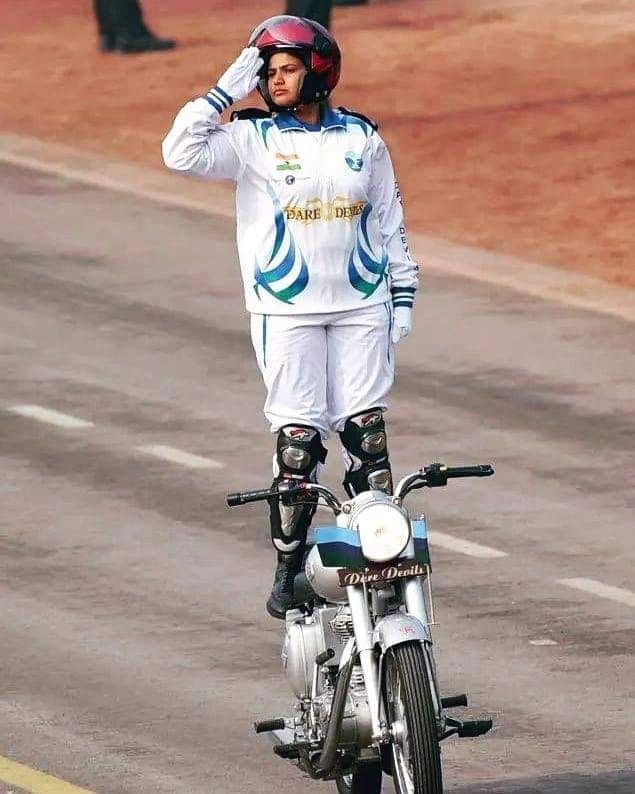 हज़ारीबाग़ की कैप्टन शिखा - आर्मी डेयरडेविल्स में भारत की पहली महिला अधिकारी हैं !