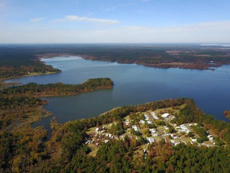 Texas Airstream Harbor (Airstreams Only) RV park in Zavalla, TX (photo 3)