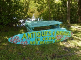 Antiques & Uniques in Ozona