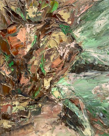 Strata Whisper 14h x 11w