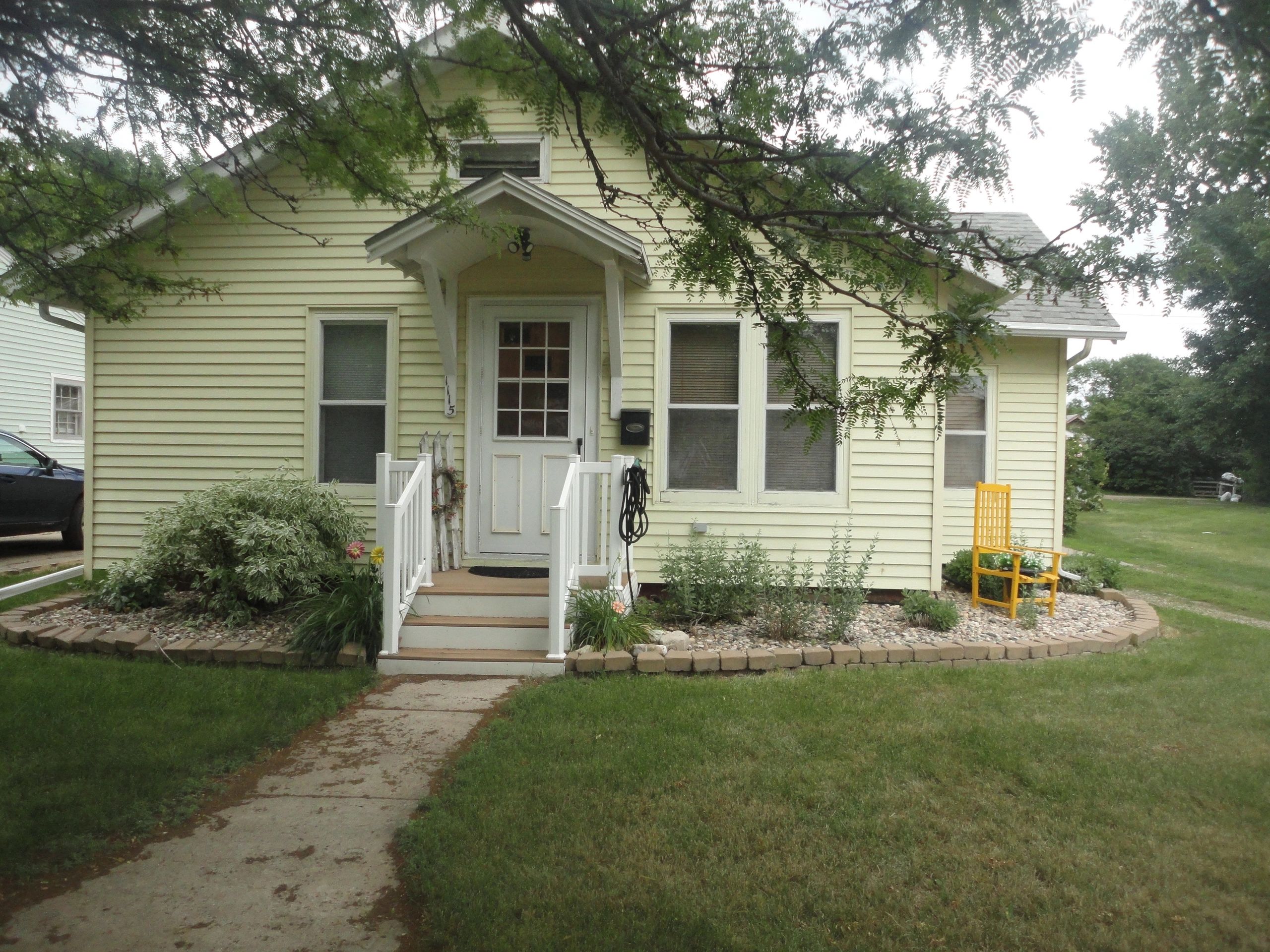 Find Your Dream House with Redfield Realty