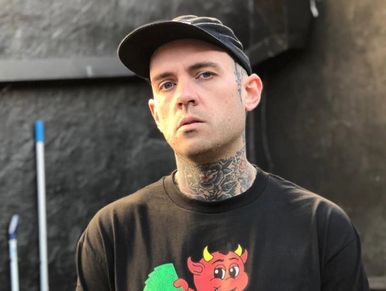 ADAM22