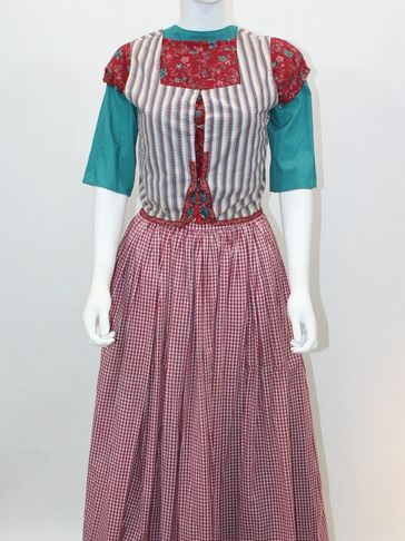 Dutch Costume Rentals for Tulip Time Festival in Holland, MI