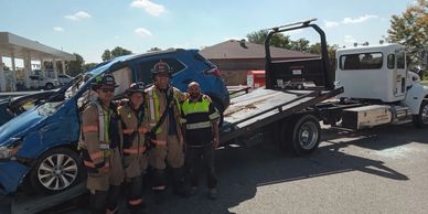 Emergency & police towing service with Lee's Towing, Tow Truck Service, Tow company