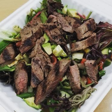 Carne asada salad