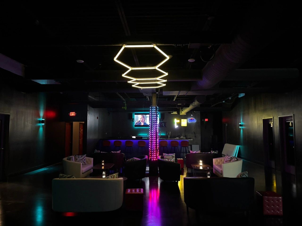Magik Sing lobby and bar,