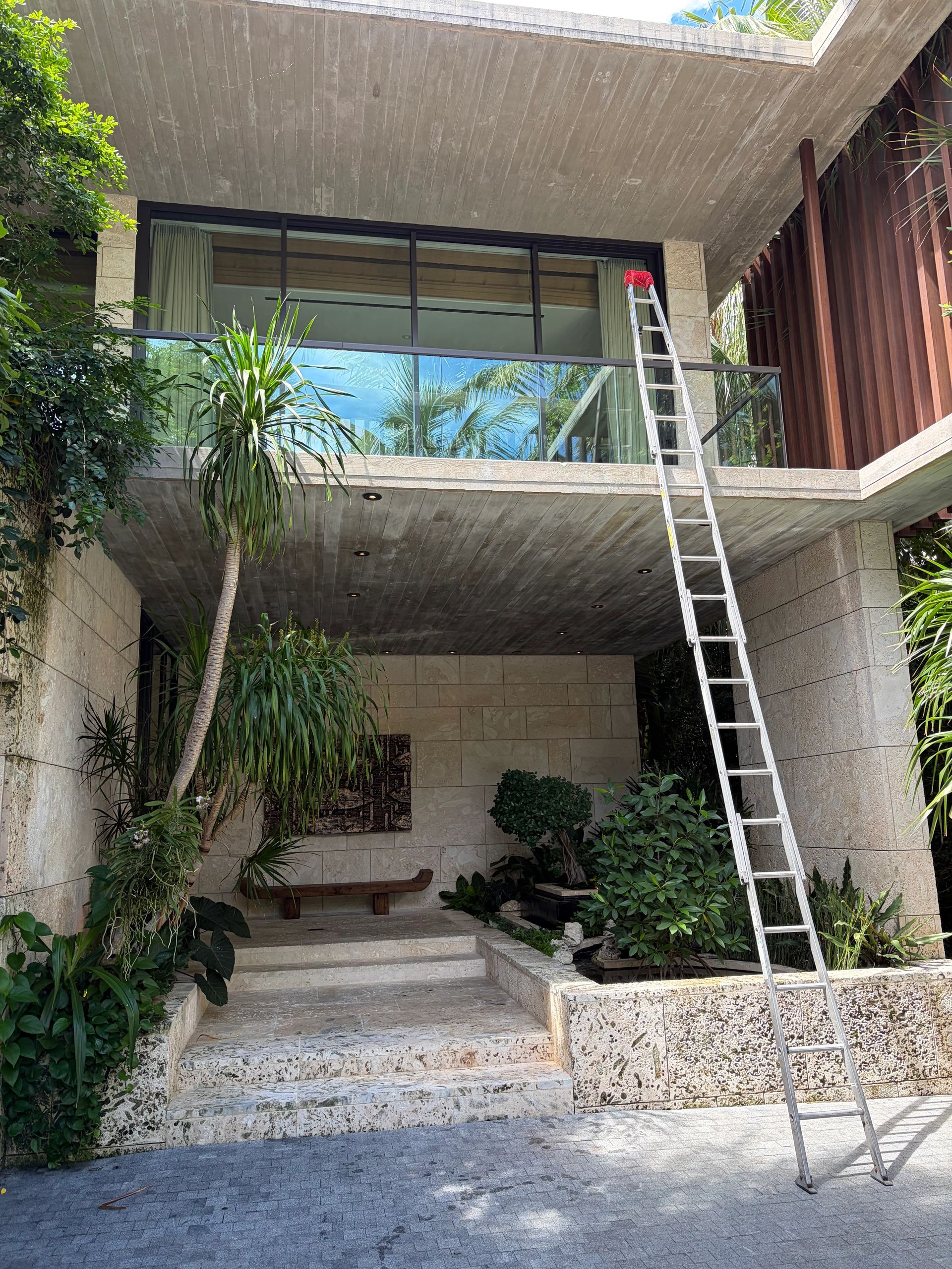 Window cleaning Miami beach
